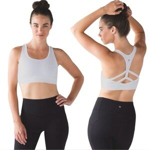 Lululemon Circuit Breaker Bra in Light Grey Size 12